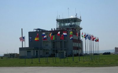 Licitație militară de aproape o jumătate de miliard de lei, contestată după acuzații privind modificarea prețurilor după deschiderea ofertelor O licitație militară în valoare de 446,4 milioane de lei fără TVA, derulată pentru construirea unei zone operaționale la Câmpia Turzii, a stârnit un conflict puternic între marile firme de construcții