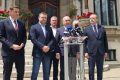 Dominic Fritz, președintele USR, a declarat luni că, în viziunea formațiunii politice pe care o reprezintă, un guvern care să merite susținerea USR trebuie să includă reprezentare politică