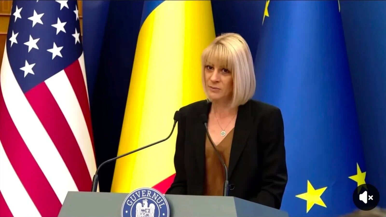 Deputata PSD Diana Tușa a explicat, printr-o postare pe Facebook, modificările propuse la articolul din Codul Penal referitor la pornografia infantilă, subliniind că acestea vizează protejarea victimelor și nu pedepsirea adolescenților