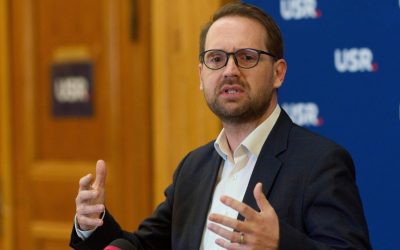 USR nu susține un guvern tehnocrat fără reprezentare politică Liderul Uniunii Salvați România (USR), Dominic Fritz, a declarat că formațiunea sa politică nu va susține un guvern tehnocrat dacă acesta nu implică o reprezentare politică directă