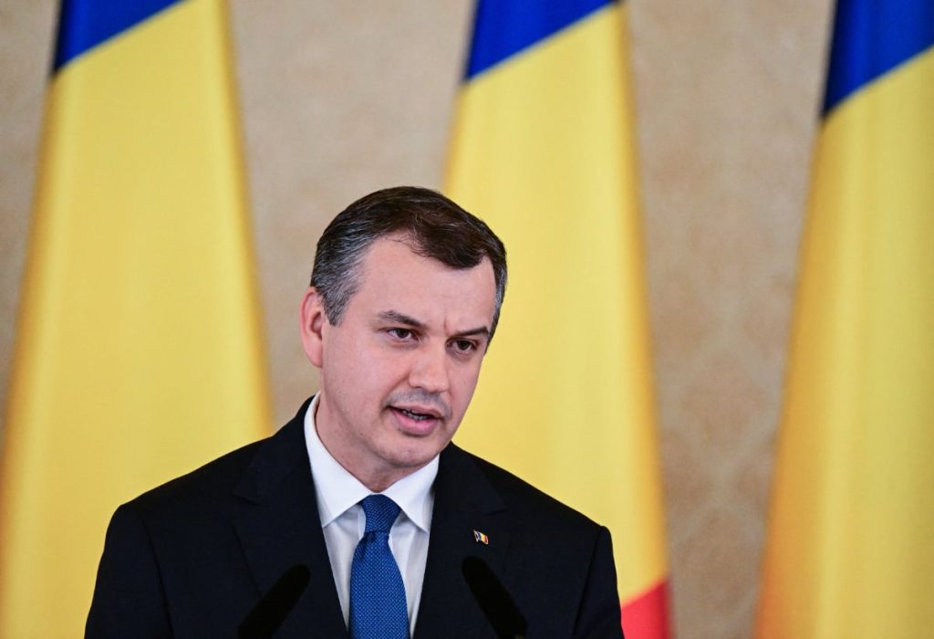 Premierul desemnat Eugen Tomac a finalizat echipa guvernamentală și programul cu care se va prezenta în fața Parlamentului, declarând că va avea ultimul cuvânt în privința numirilor în cabinetul format din tehnocrați