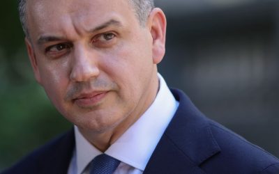 Tomac dezminte zvonuri privind demisia, respinge scepticismul politic Premierul desemnat Eugen Tomac a dezmințit categoric zvonurile apărute în spațiul public potrivit cărora ar intenționa să își depună mandatul din cauza lipsei de sprijin politic din partea partidelor