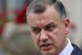 Tomac își depune mandatul după o zi, invocând lipsa susținerii politice Eugen Tomac a anunțat că își depune mandatul de premier desemnat la doar o zi după ce prezentase public un amplu program de guvernare