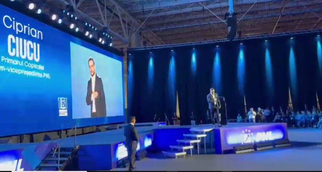 Ciucu dă vina pe „sistem” pentru problemele PNL Ciprian CIUCU, vicepreședintele PNL și unul dintre apropiații liderului liberal Ilie BOLOSAN, a lansat acuzații grave la adresa „sistemului”, pe care îl consideră principalul vinovat pentru dificultățile cu care se confruntă Partidul Național Liberal în prezent