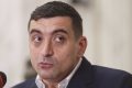 Financial Times: Liderul AUR, George Simion, sursă de euroscepticism accentuat în România Potrivit unei analize publicate de cotidianul britanic Financial Times, George Simion, președintele Alianței pentru Unirea Românilor (AUR), a reușit să consolideze formațiunea politică pe care o conduce, transformând-o într-o forță politică semnificativă în peisajul românesc