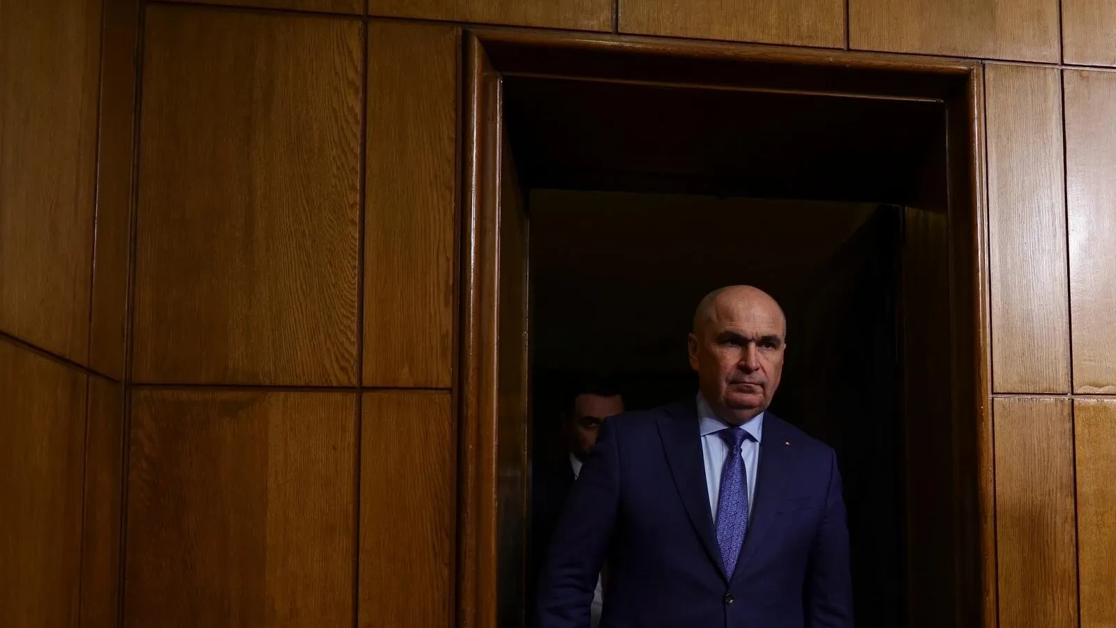 Premierul demis Ilie Bolojan a subliniat, într-un podcast recent, necesitatea continuării procesului de reducere a cheltuielilor de către viitorul Guvern