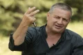 Poetul Mircea Dinescu a reacționat la explozia unei drone ucrainene în Portul Constanța printr-o poezie critică la adresa modului în care autoritățile au gestionat situația, sugerând naivitatea președintelui Nicușor Dan și servirea intereselor ucrainene