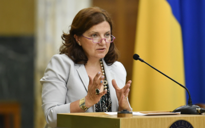 Fostul ministru al Justiției din Guvernul Cioloș, Raluca Prună, lansează un atac frontal la adresa ideii unui guvern tehnocrat, pregătit de premierul desemnat Eugen Tomac, avertizând că o astfel de soluție ar avantaja PSD-ul