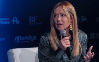 Meloni a cerut normalizarea relațiilor cu SUA, lăsând în urmă disputele pe rețelele sociale Prim-ministrul italian Giorgia Meloni a pledat pentru normalizarea relațiilor bilaterale cu Statele Unite, afirmând că alianța geopolitică de lungă durată este mai importantă decât certurile pe rețelele de socializare sau fricțiunile personale cu fostul președinte Donald Trump