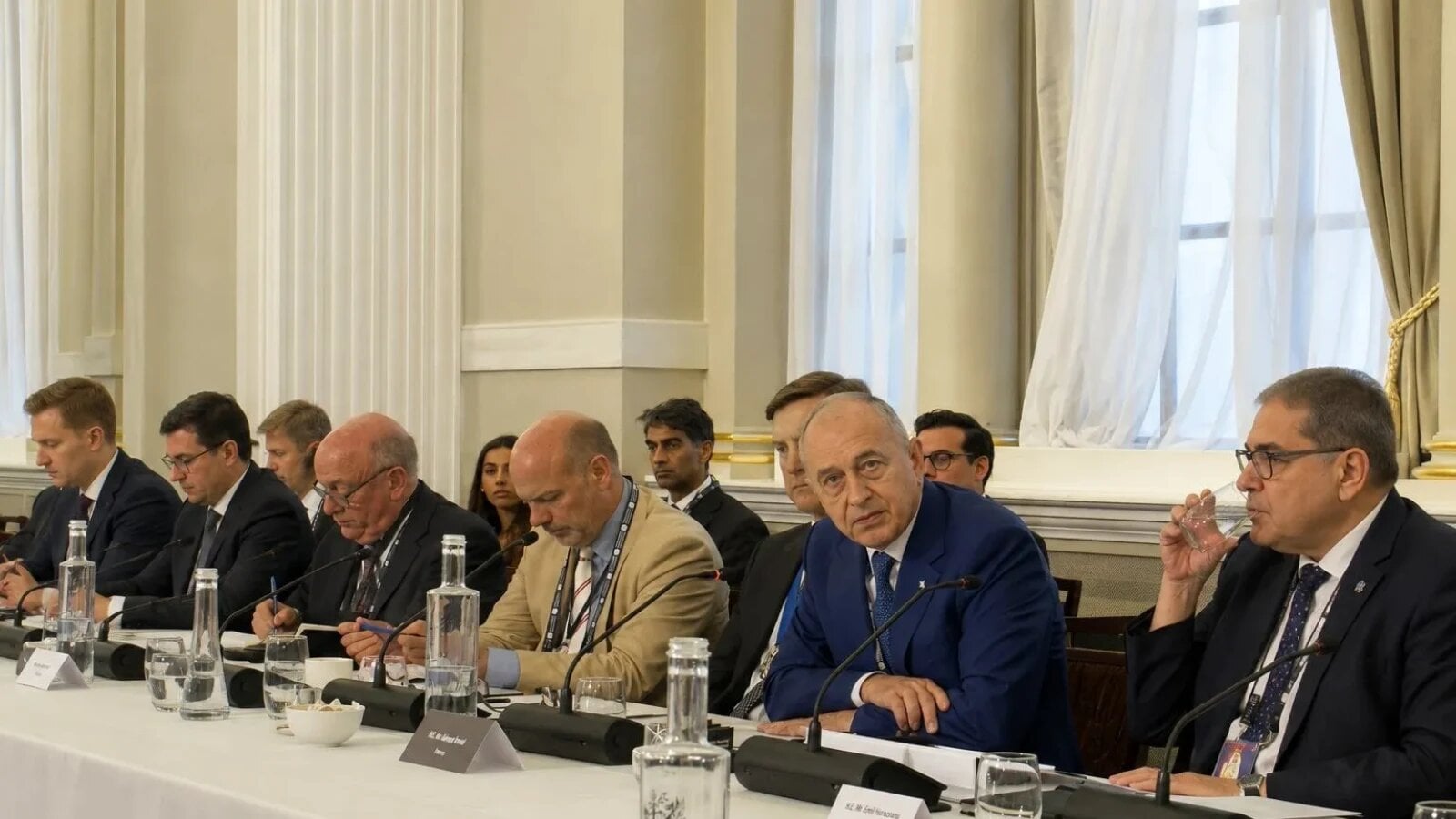 Mircea Geoană salută lansarea Băncii pentru Apărare, Securitate și Reziliență (DSRB), o inițiativă multilaterală menită să finanțeze industria de apărare, România fiind printre statele fondatoare