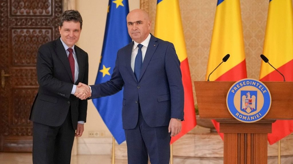 Tomac, premier desemnat, nu are încă susținere politică Eugen Tomac, candidatul pentru funcția de prim-ministru, se confruntă cu o situație incertă în Parlament, după ce PNL a anunțat public că nu va susține guvernul său