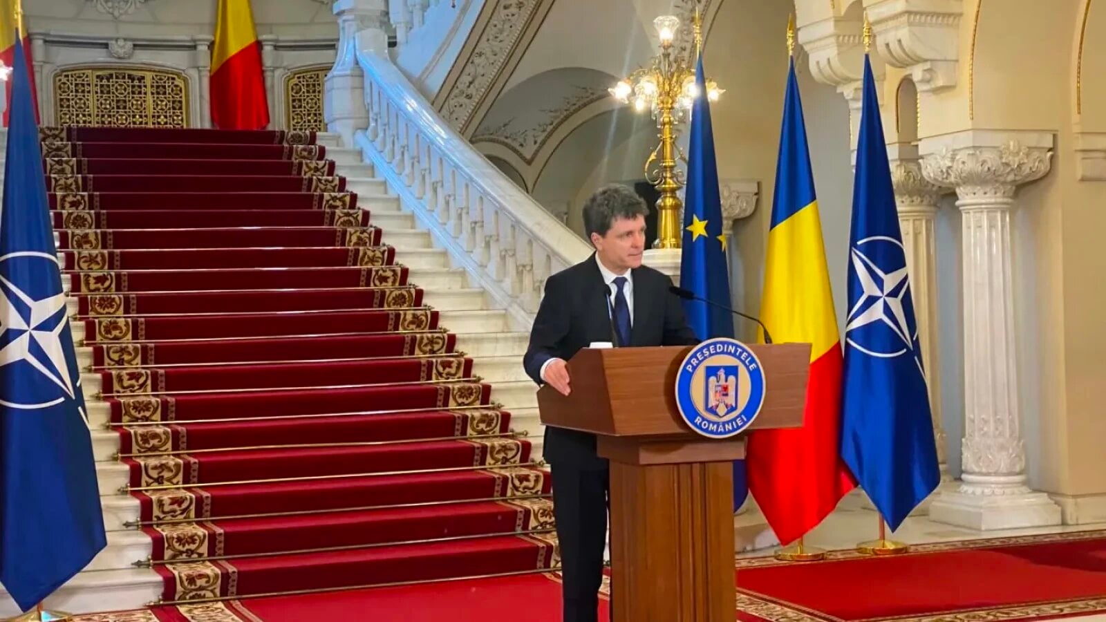 Președintele României, Nicușor Dan, a lansat un apel ferm către partidele parlamentare, cerându-le să lase deoparte calculele electorale și să susțină formarea unui guvern stabil
