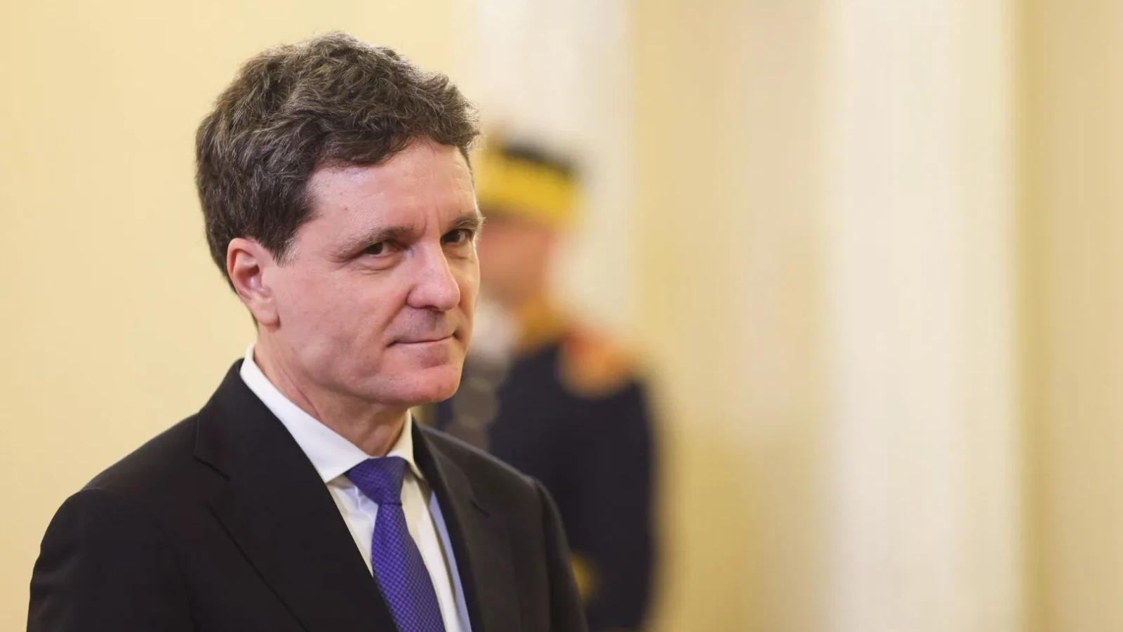 Liderii partidelor politice sunt așteptați vineri la Palatul Cotroceni pentru a-i prezenta președintelui Nicușor Dan o soluție pentru ieșirea din criza politică, după două încercări eșuate de formare a unui nou Executiv