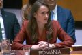 Scrie un articol de presă în stil jurnalistic românesc despre: Cuprins:Ministrul de Externe Oana Țoiu a declarat, în Consiliul de Securitate al ONU, că analiza militară și raportul tehnic realizat de autoritățile române arată „fără îndoială” că drona care a explodat la Galați era o dronă Geran-2 de origine rusească.Oana Țoiu a spus că este pentru prima dată în cei 70 de ani de la aderarea României la ONU când Bucureștiul solicită o reuniune urgentă a Consiliului de Securitate pe o temă care implică direct România.„Nu am chemat Consiliul de Securitate al ONU până astăzi