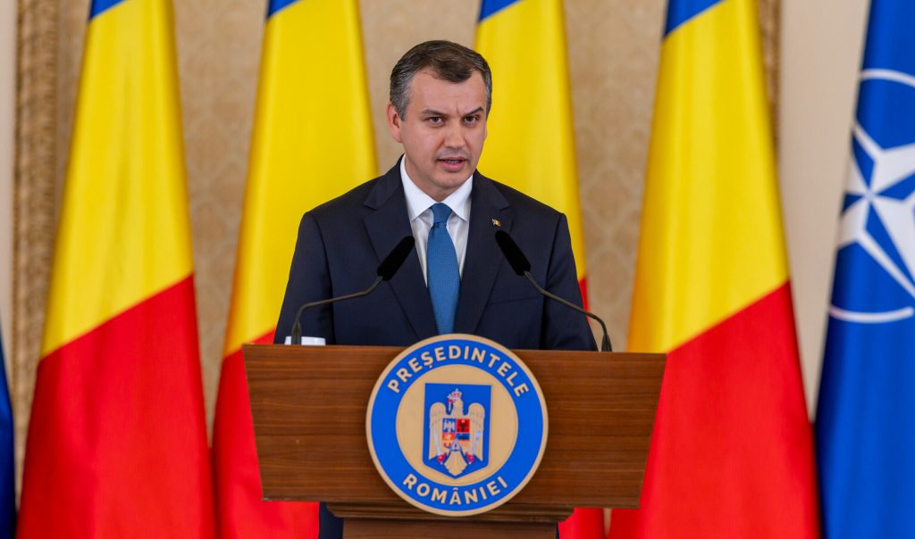 Premierul desemnat, Eugen Tomac, a reacționat ferm pe rețelele sociale, în urma deciziei Partidului Național Liberal (PNL) de a nu vota guvernul pe care îl propune