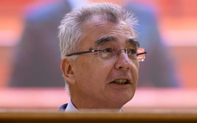 Peiu: Economia actuală, la polul opus față de guvernarea Cioloș Petrișor Peiu, liderul senatorilor AUR și economistul formațiunii, a lansat critici acide la adresa potențialei guvernări tehnocrate conduse de Eugen Tomac, comparând-o nefavorabil cu experiența guvernului Dacian Cioloș din 2016