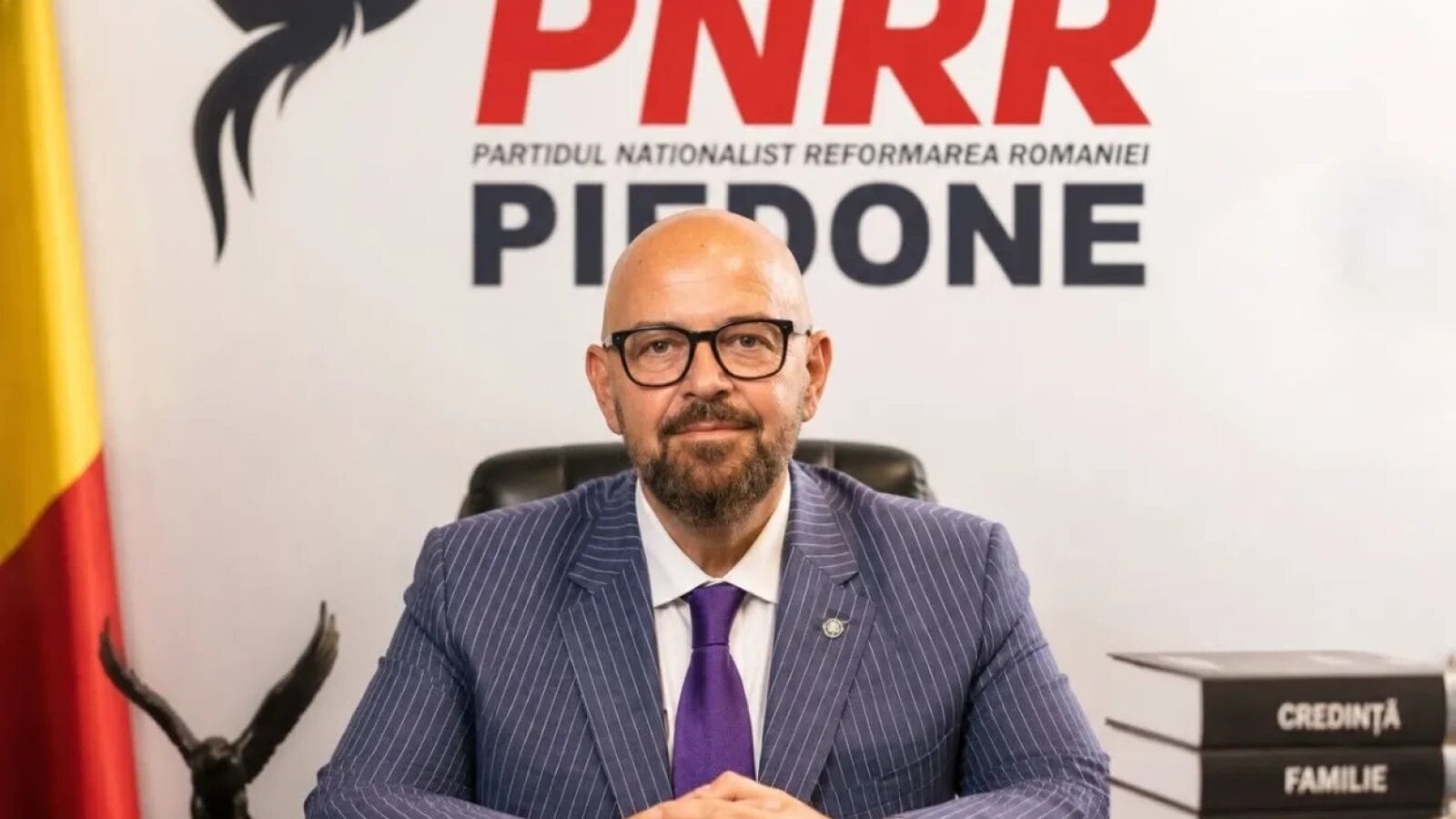 Cristian Popescu PIEDONE, președintele Partidului Naționalist Reformarea României (PNRR), solicită organizarea de alegeri anticipate, susținând că România se află într-un context politic marcat de haos și de lupta pentru putere