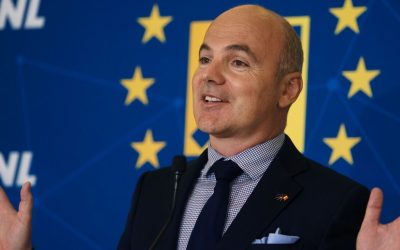 Rareș Bogdan apără nominalizarea lui Veștea pentru premierat, în ciuda opoziției din PNL Europarlamentarul Rareș Bogdan a punctat recent că Adrian Veștea, desemnat pentru funcția de prim-ministru, a beneficiat de votul cetățenilor timp de mai mulți ani în conducerea județului Brașov, contracarând astfel argumentele invocate de o parte a formațiunii politice PNL, care invocă lipsa unei consultări prealabile