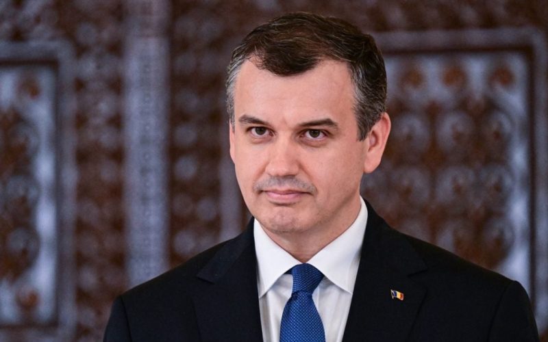 Premierul desemnat al României, Eugen Tomac, a reiterat angajamentul său față de implementarea unor măsuri de austeritate necesare pentru stabilizarea economică a țării, conform unei declarații acordate publicației POLITICO