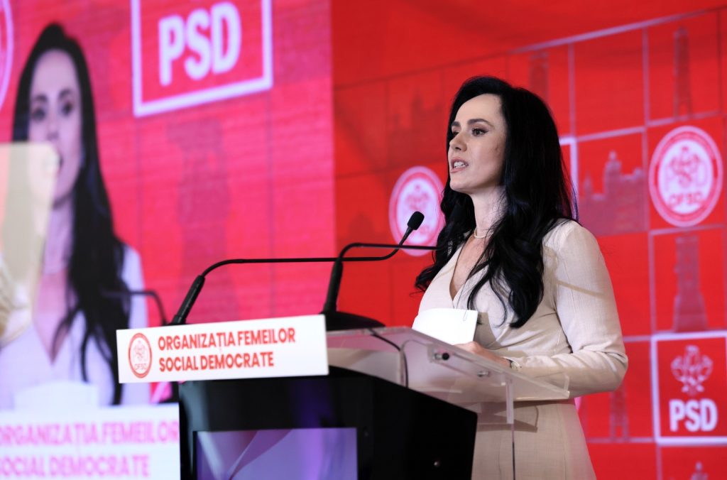 Deputata de Argeș Simona Bucura-Oprescu a fost aleasă sâmbătă, 27 iunie, în fruntea Organizației Naționale a Femeilor Social Democrate (OFSD), cu moțiunea „România pe mâini bune!”