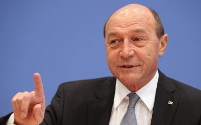 România în impas politic: Criza guvernamentală se prelungește, iar țara continuă să sufere Fostul președinte TRAIAN Băsescu a tras un semnal de alarmă cu privire la criza politică profundă prin care trece România, afirmând că principalul pierzător în acest joc politic este chiar țara