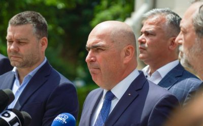 Liderii Partidului Național Liberal (PNL) se reunesc astăzi, începând cu ora 10:00, la sediul din Camera Deputaților, pentru a decide dacă vor susține sau nu guvernul propus de premierul desemnat Eugen Tomac