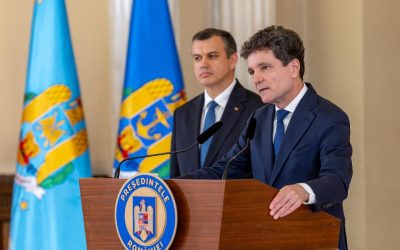 Misiune dificilă pentru un nou guvern tehnocrat în România Val Vasile Tomac a fost desemnat de Președintele Nicușor Dan să formeze un nou guvern tehnocrat, după destrămarea coaliției de centru în luna mai prin vot de neîncredere