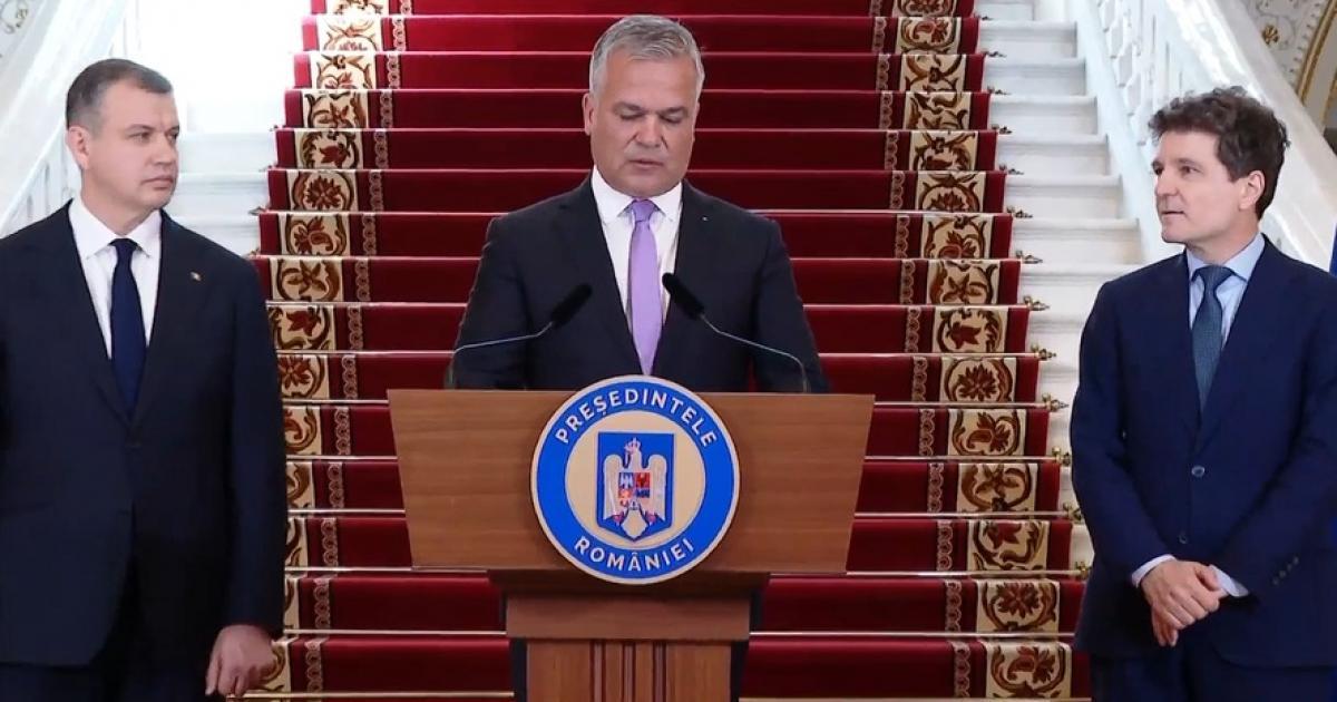 Premierul desemnat, ADRIAN VEȘTEA, se confruntă cu o criză politică după ce Uniunea Democrată Maghiară din România (UDMR) a refuzat să participe la guvernare