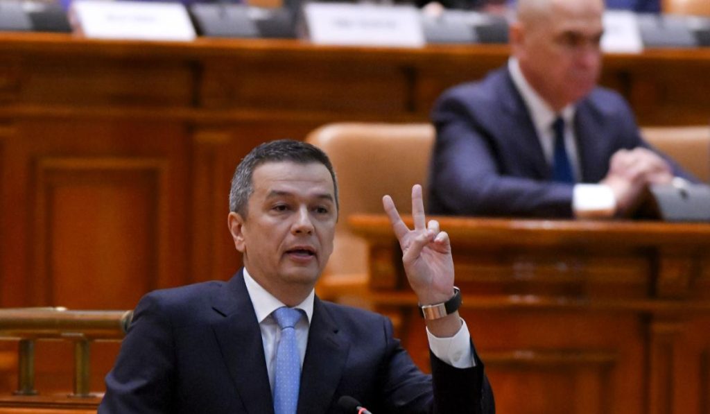 Tensiuni la Cotroceni pe tema guvernării Liderii marilor partide din fosta coaliție au recurs la replici dure în timpul unei întâlniri tensionate la Palatul Cotroceni, unde au fost invitați pentru consultări pe tema formării unui nou guvern