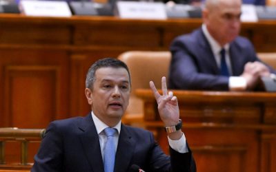 Tensiuni la Cotroceni pe tema guvernării Liderii marilor partide din fosta coaliție au recurs la replici dure în timpul unei întâlniri tensionate la Palatul Cotroceni, unde au fost invitați pentru consultări pe tema formării unui nou guvern