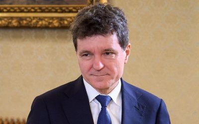 Raportul privind anularea alegerilor prezidențiale, aproape gata Președintele Nicușor Dan a oferit noi informații despre stadiul raportului ce analizează anularea alegerilor prezidențiale, declarând că o versiune completă va fi publicată într-un termen rezonabil