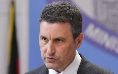 UDMR Caută Clarificări De la Eugen Tomac înainte de a Susține Guvernul Uniunea Democraților Maghiari din România (UDMR) a semnalat prudență în privința susținerii noului guvern, desemnat pe Eugen Tomac, subliniind necesitatea de a înțelege mai întâi formula politică și programul de guvernare