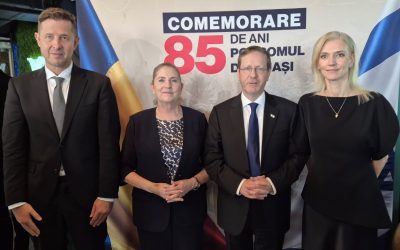 Doi liberali, pe lista neagră a PNL, au „furat startul” întâlnirii cu președintele Israelului Alina Gorghiu și Hubert Thuma, doi dintre membrii PNL vizați de excluderea din partid după votarea Guvernului Adrian Veștea, au participat la comemorarea a 85 de ani de la Pogromul de la Iași, eveniment la care a luat parte și președintele Israelului, Isaac Herzog