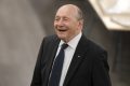 Băsescu, acuzații la adresa lui Bolojan: „Mimează ruptură de PSD pentru prezidențiale” Fostul președinte Traian Băsescu a lansat acuzații vehemente la adresa premierului Ilie Bolojan, susținând că acesta ar „mima” o ruptură de PSD doar pentru a-și facilita candidatura la alegerile prezidențiale
