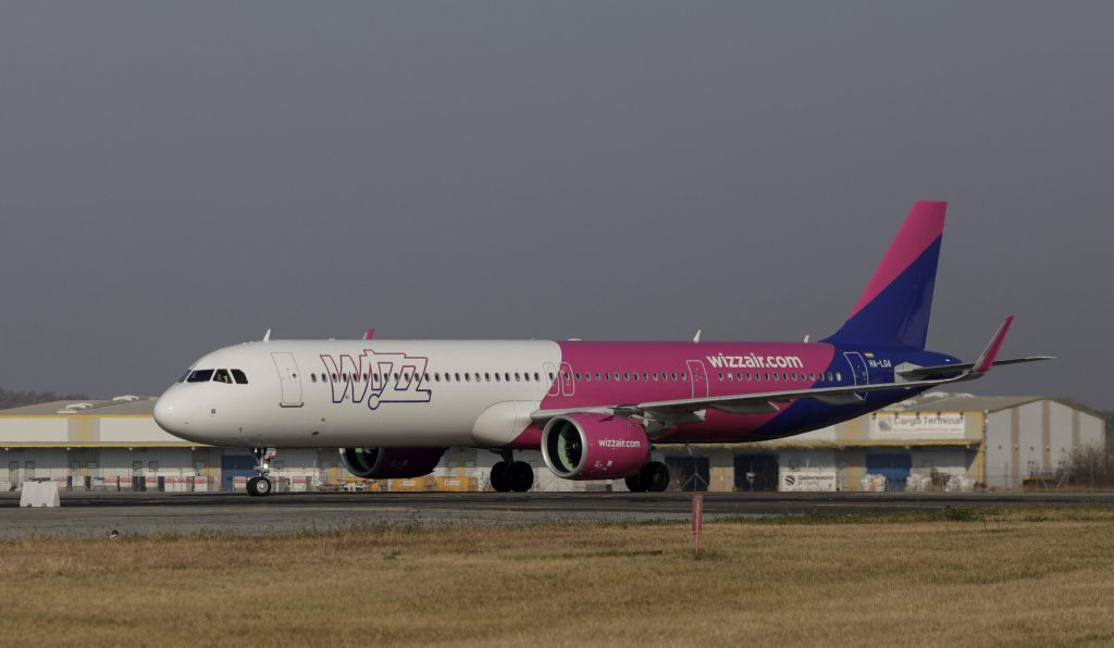 Wizz Air taie 4 rute din toamnă, inclusiv una din Otopeni