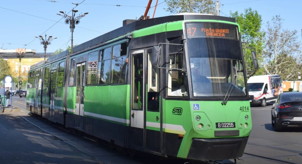 Tramvai 47 suspendat, 54 pe alt traseu de sâmbătă
