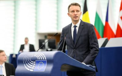 Mureşan: Guvern cu puteri depline, necesar pentru banii UE
