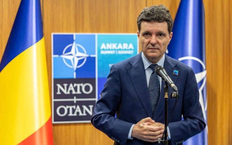 România consolidează rolul în NATO prin angajamente noi Nicușor Dan, președintele României, a prezentat joi într-o postare pe rețelele de socializare principalele concluzii extrase de la Summitul NATO de la Ankara, subliniind unitatea alianței și importanța rezultatelor obținute pentru țara noastră