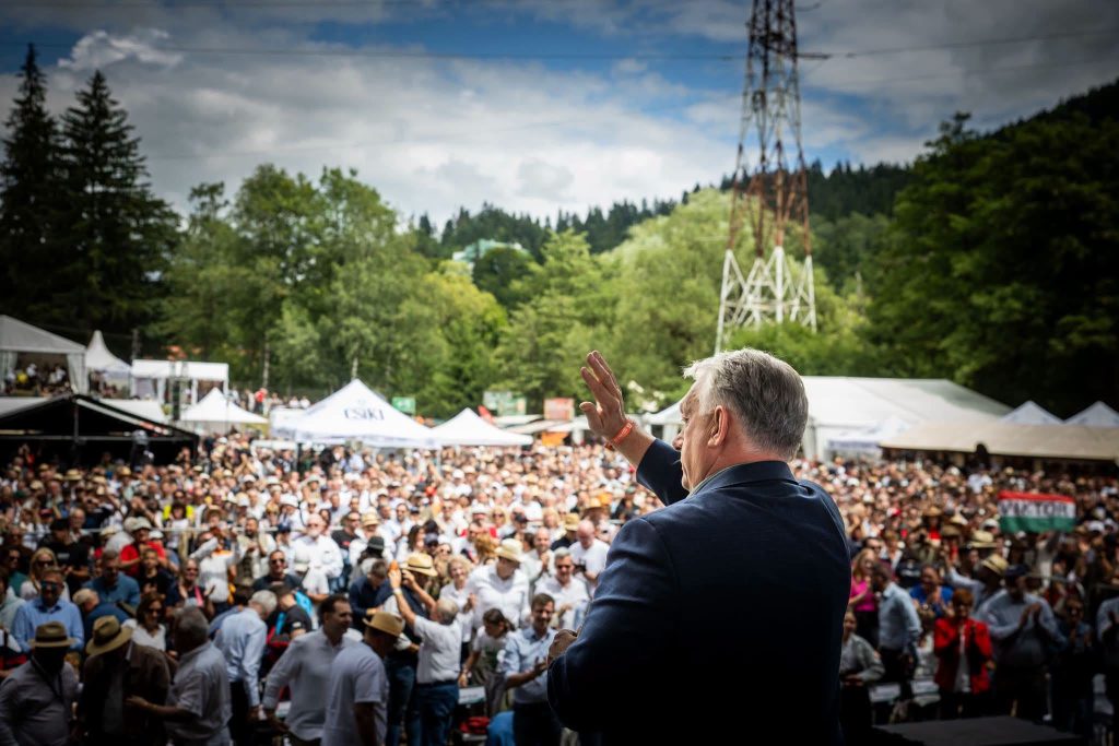 Orban la Tușnad: Tinerii maghiari, misiune istorică; UE nu are viitor