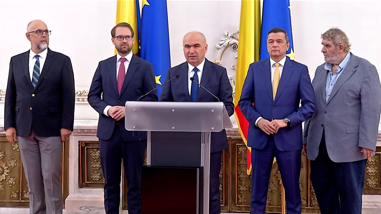 După două luni de criză politică, PSD propune un Guvern de reconciliere națională, o variantă respinsă categoric de PNL și USR, care privilegiază reformarea Coaliției sau guverne minoritare