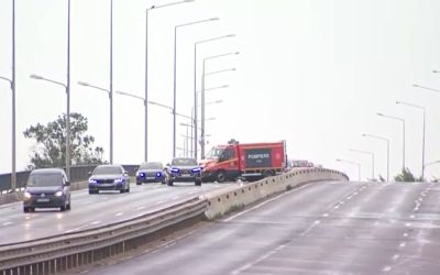 DN1 București, blocat de pericol: stâlp pe punctul de prăbușire