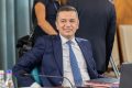 Grindeanu nu exclude alegerile anticipate, dar afirmă că PSD este pregătit Criza politică majoră din România, prelungită de blocarea negocierilor pentru formarea unui guvern cu puteri depline, continuă să alimenteze speculațiile, inclusiv pe tema alegerilor anticipate