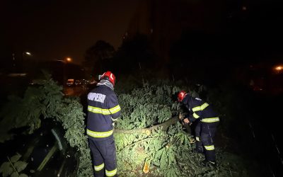 Forțe ISU din țară vin în sprijinul pompierilor bucureșteni
