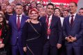 PSD conturează strategia pentru formarea unui guvern, mizând pe UDMR și excluderea USR Social-democrații își pun speranțele în construirea unei majorități parlamentare solide care să le permită formarea unui guvern, bazându-se pe calcule interne care indică o slăbiciune a actualei coaliții
