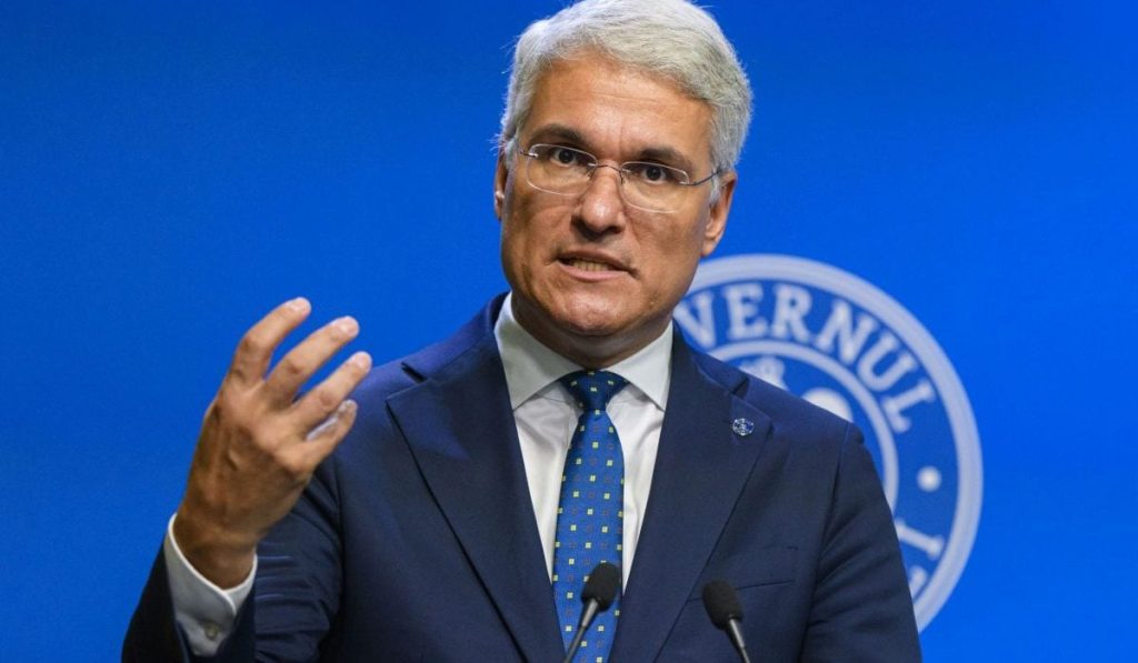 Planul secret pentru ruperea PNL Senatorul Dragoș Pîslaru lansează acuzații grave, susținând existența unui plan premeditat de destabilizare și scindare a Partidului Național Liberal (PNL), cu scopul final de a forma o nouă majoritate guvernamentală controlată de PSD