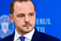 Alexandru Rogobete, fost ministru al Sănătății, și-a exprimat profundă îngrijorare față de declarațiile premierului interimar Ilie Bolojan referitoare la sistemul sanitar, cerându-i acestuia să nu abordeze subiectul doar dintr-o perspectivă contabilă