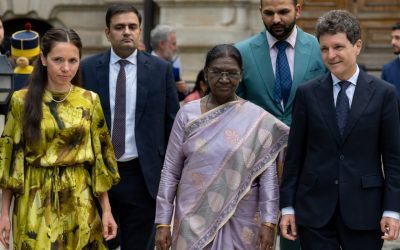 Mirabela Grădinaru, gazdă elegantă pentru președinta Indiei la Cotroceni Președinta Republicii India, Droupadi Murmu, a efectuat o vizită de stat în România, un eveniment diplomatic de importanță majoră, marcat de ceremonia de la Palatul Cotroceni