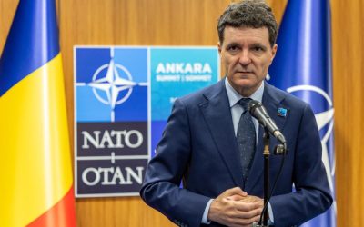 Situația politică tensionată: negocieri blocate pentru formarea guvernului Președintele ROMÂNIEI, Nicușor Dan, a subliniat luni dificultățile în identificarea unei soluții de guvernare, declarând: „La întâlnirea de luni vreau ca fiecare dintre lideri să spună care e soluția de majoritate pe care o văd