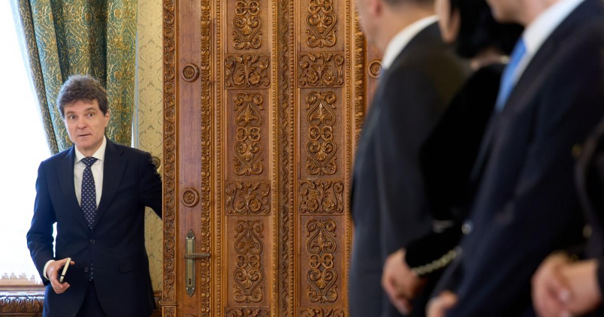 Nimic nu se iște din criza politică Președintele Nicușor Dan a declarat că în acest moment nu există o soluție clară pentru ieșirea din criza politică în care se află țara