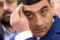 AUR Inițiază Demersuri pentru Suspendarea Președintelui și Alegeri Anticipate Alianța pentru Unirea Românilor (AUR) a decis, miercuri, să demareze procesul de suspendare a președintelui și să inițieze discuții cu alte formațiuni politice pentru organizarea de alegeri anticipate